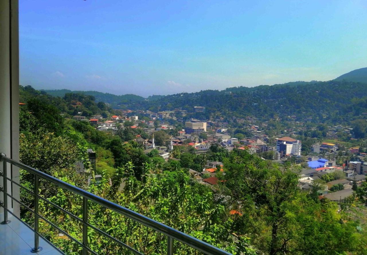 Sky Valley Hotell Kandy Eksteriør bilde